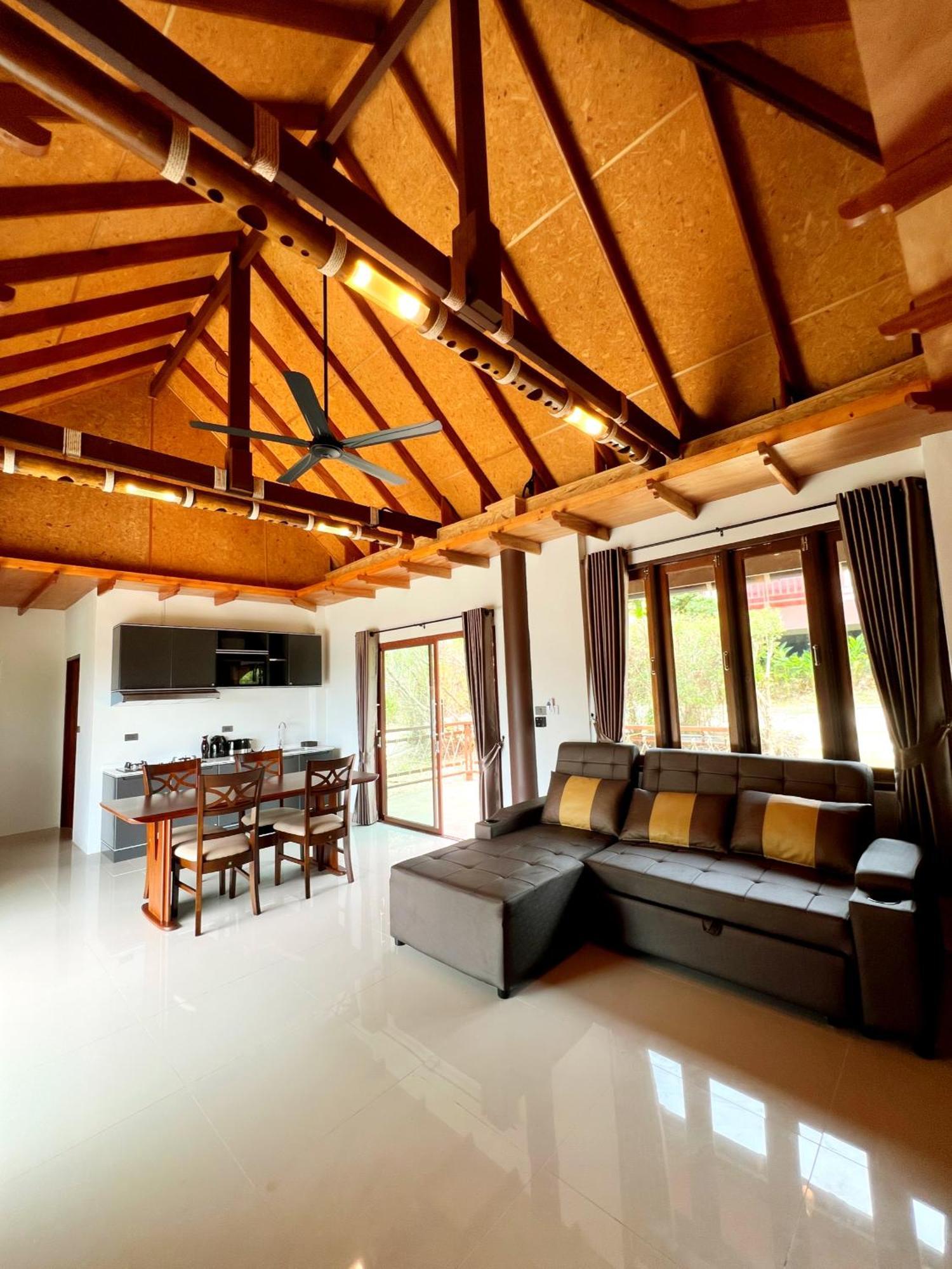 Puteri Lanta Family Villas Koh Lanta Phòng bức ảnh